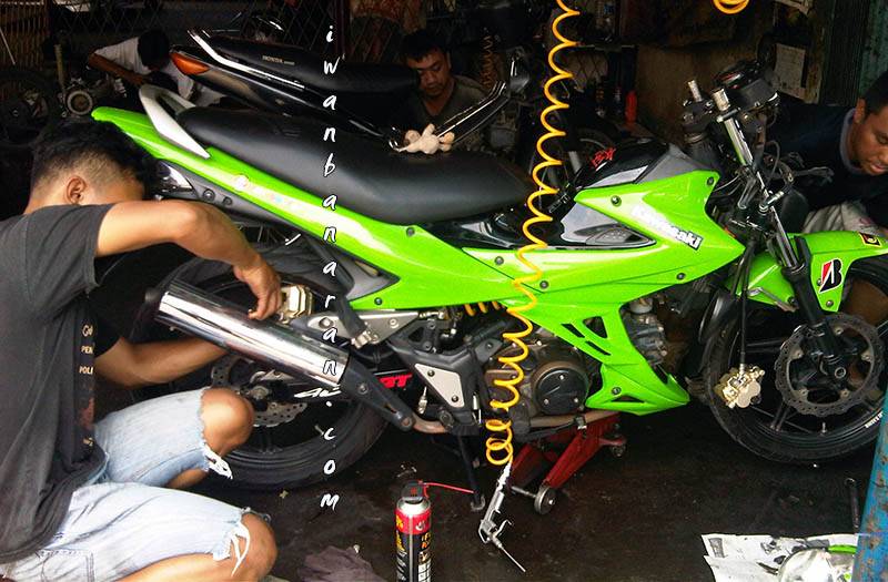 Kawasaki Athlete iwb (3)