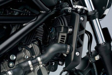 2016-Suzuki-SV650-A-details-17