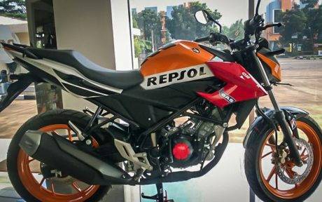 All-New-Honda-CB150R-StreetFire-Repsol-05-650x393